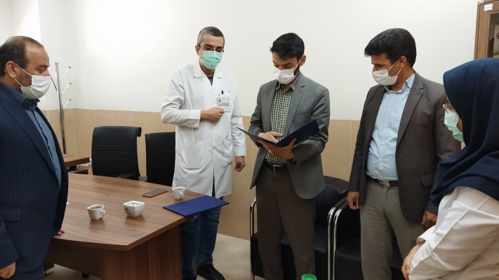 تقدیر از آقای دکتر بنازاده و خانم دکتر عربی از سوی ریاست اداره ورزش و جوانان 